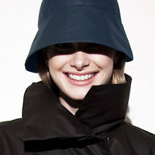 Lade das Bild in den Galerie-Viewer, two colors reversible hat